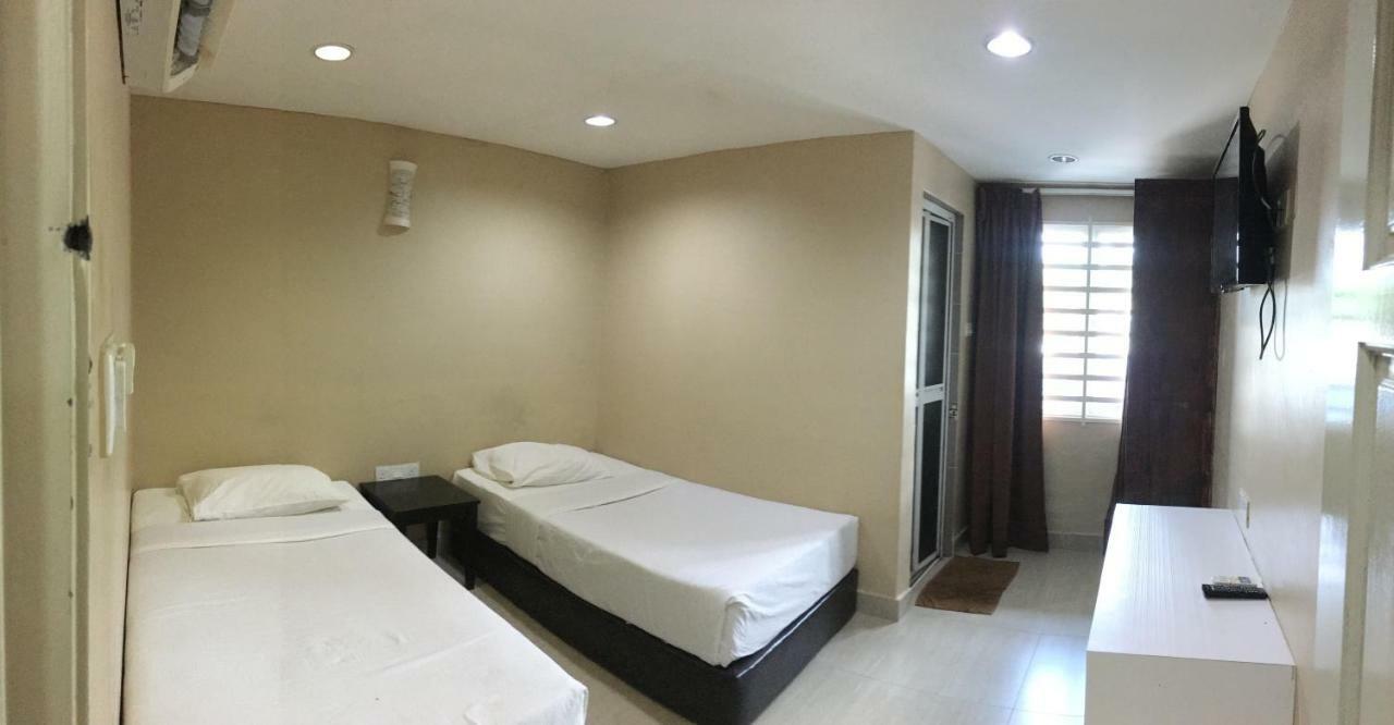 Pantai Guesthouse Kuantan Exterior photo