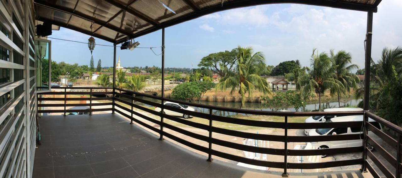 Pantai Guesthouse Kuantan Exterior photo