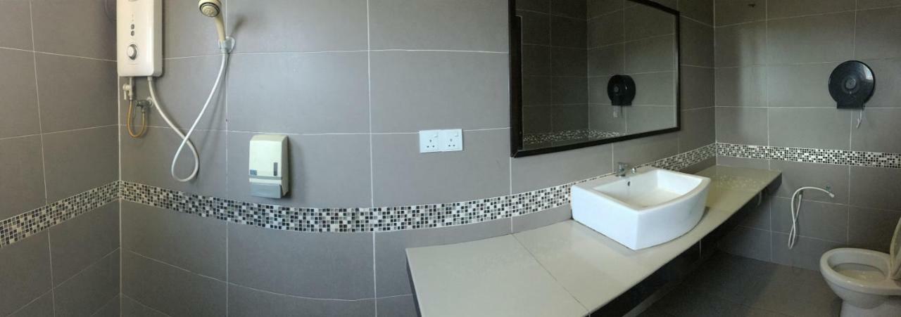 Pantai Guesthouse Kuantan Exterior photo
